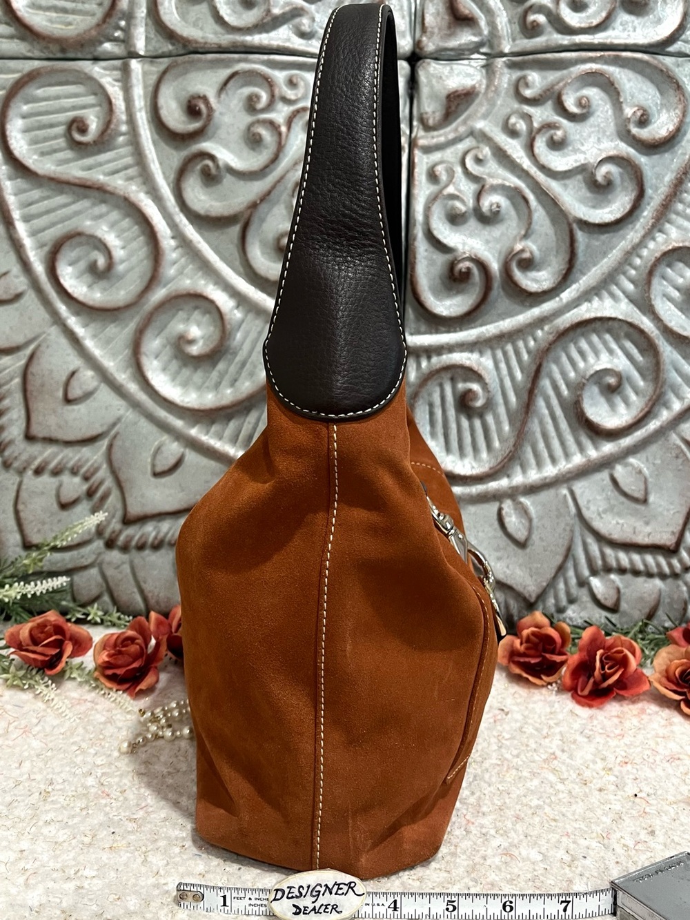 Authentic Dooney & BOURKE Suede Leather Lock Hobo Shoulder Bag Browns - Picture 6 of 12